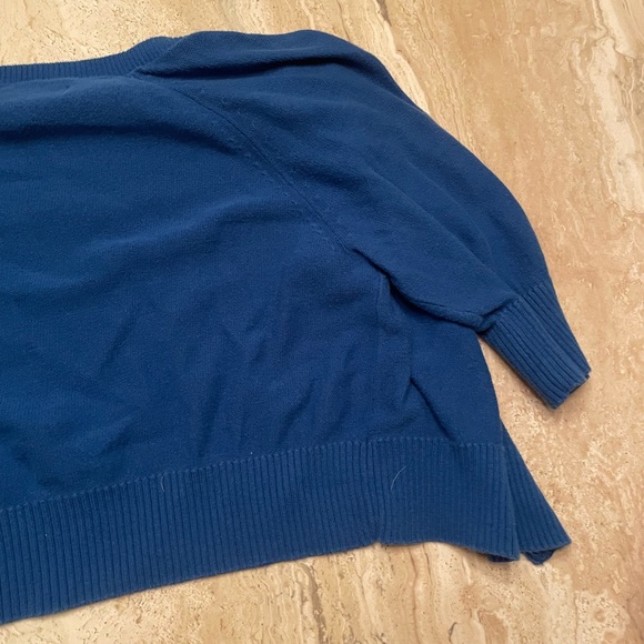 Old Navy Sweater - Picture 4 of 4